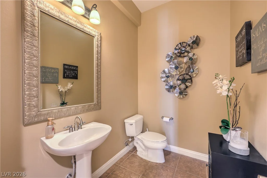 7982 Lookout Rock, Las Vegas, NV 89129