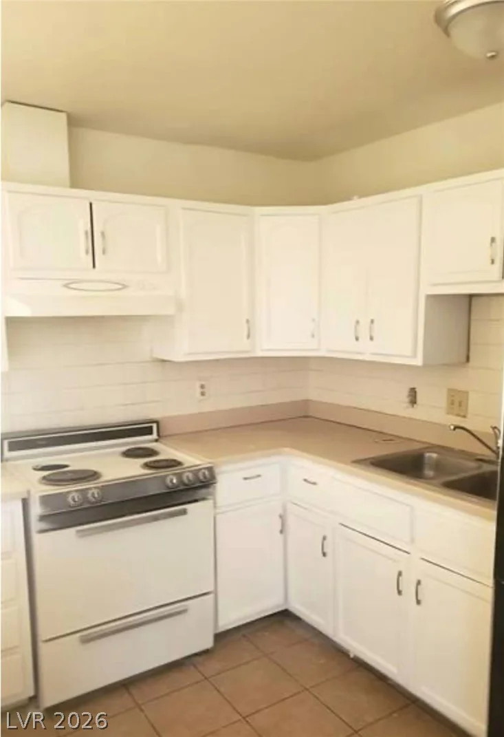 1936 Lawry, North Las Vegas, NV 89032
