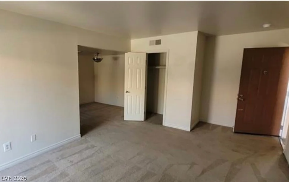 5295 Indian River, Las Vegas, NV 89103