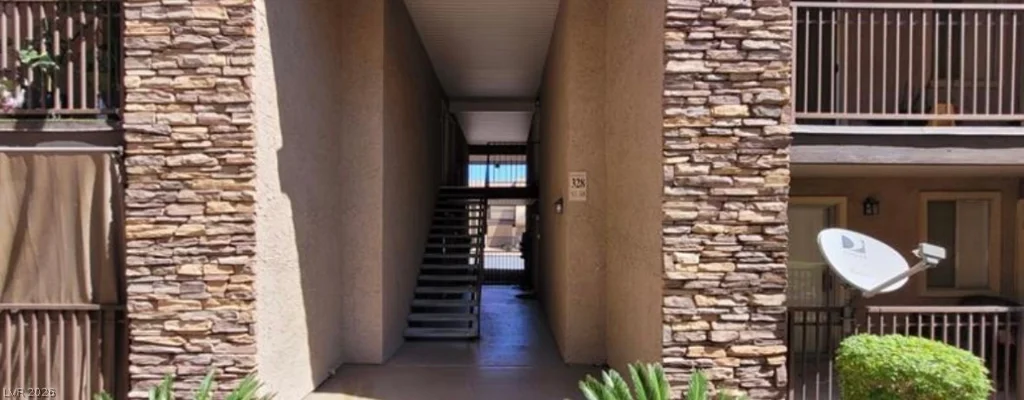 5295 Indian River, Las Vegas, NV 89103