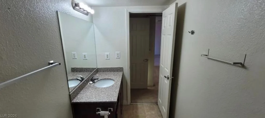 5295 Indian River, Las Vegas, NV 89103