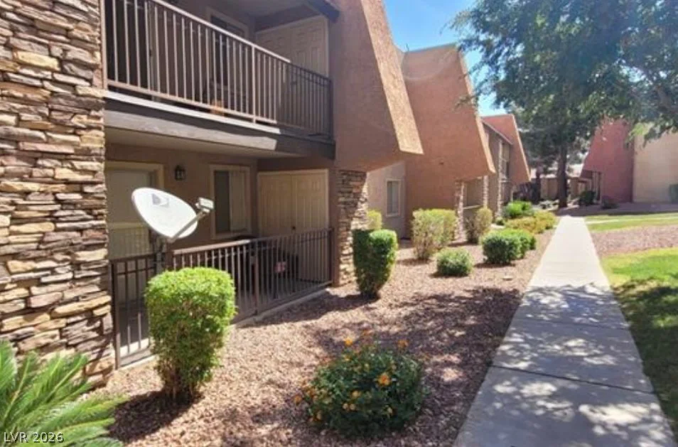 5295 Indian River, Las Vegas, NV 89103