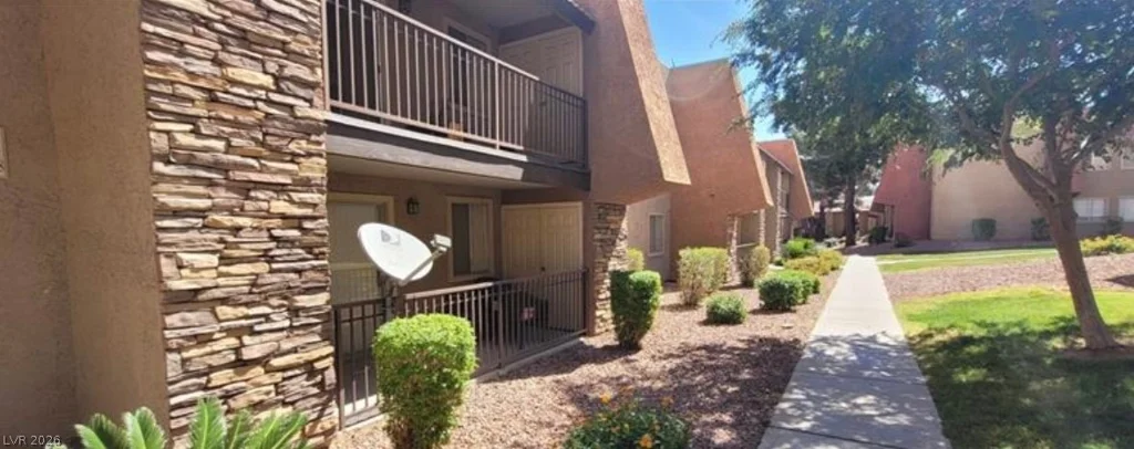 5295 Indian River, Las Vegas, NV 89103