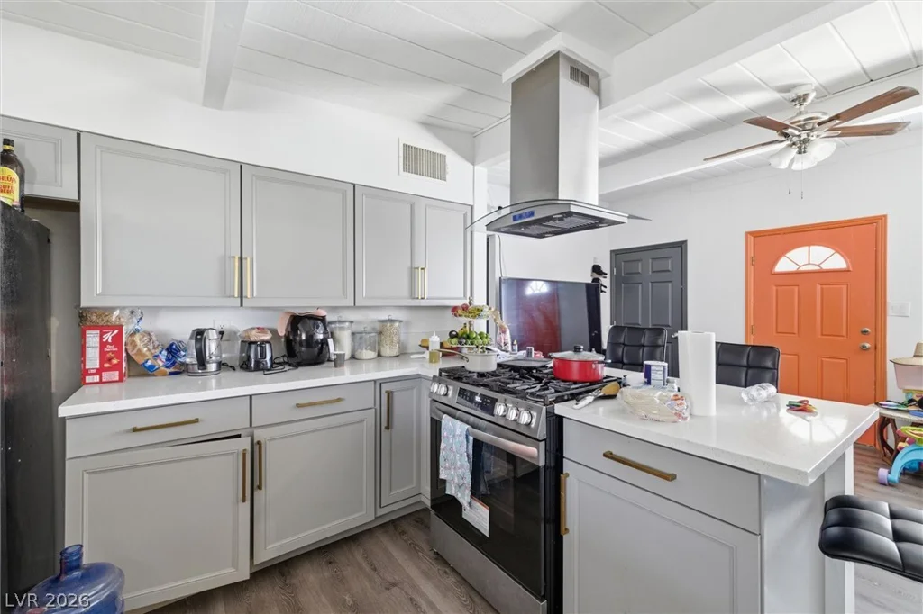 5013 Vermont, Las Vegas, NV 89107