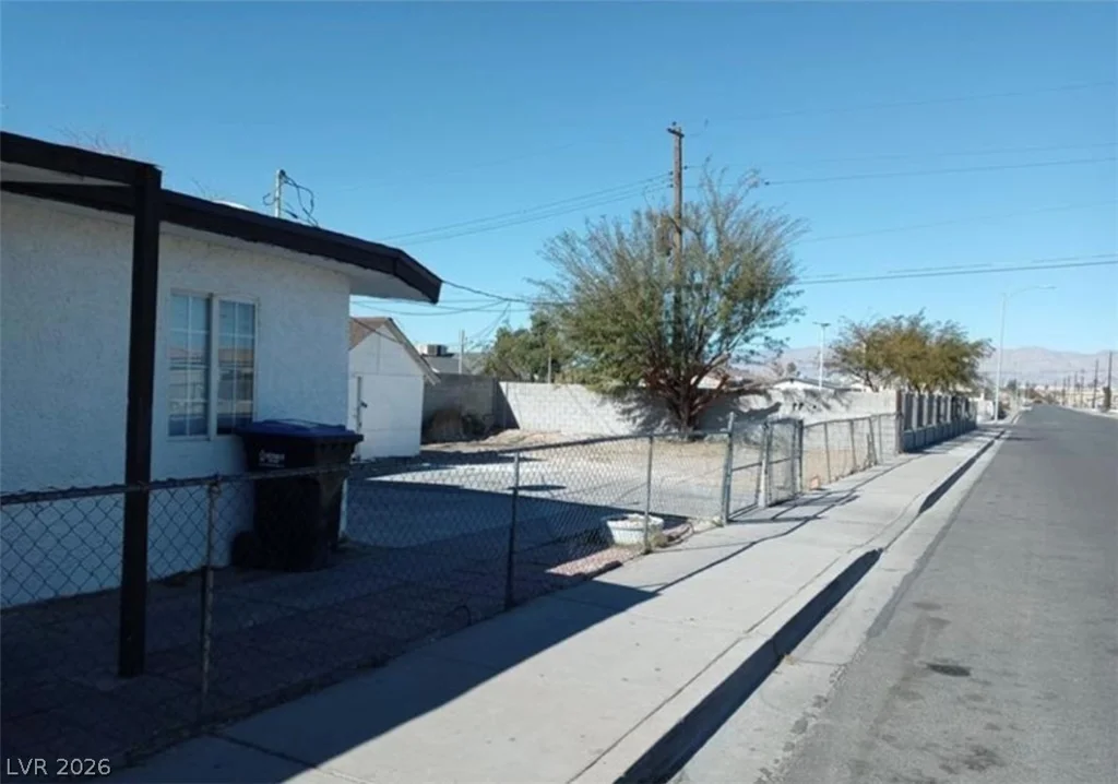 1316 Lawry, Las Vegas, NV 89106