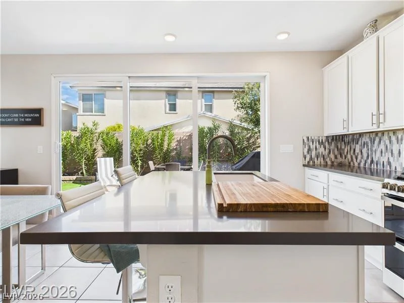 808 Bendale, Henderson, NV 89052