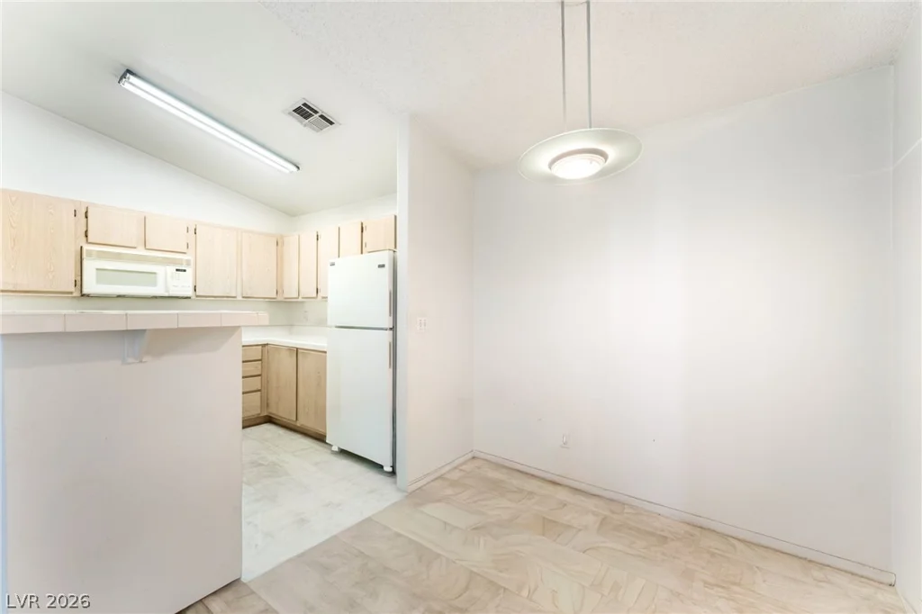 601 Devonhall, Las Vegas, NV 89145