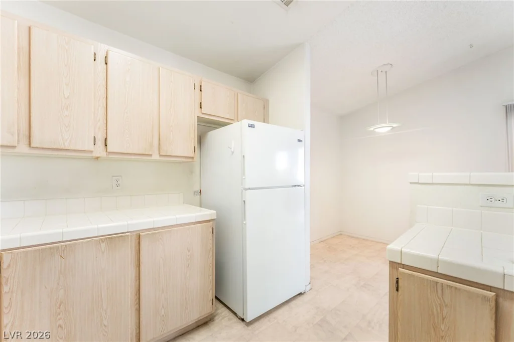 601 Devonhall, Las Vegas, NV 89145