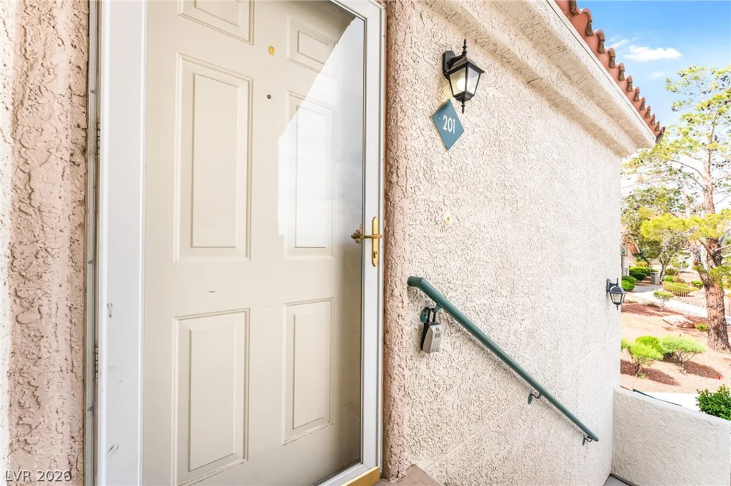 601 Devonhall, Las Vegas, NV 89145