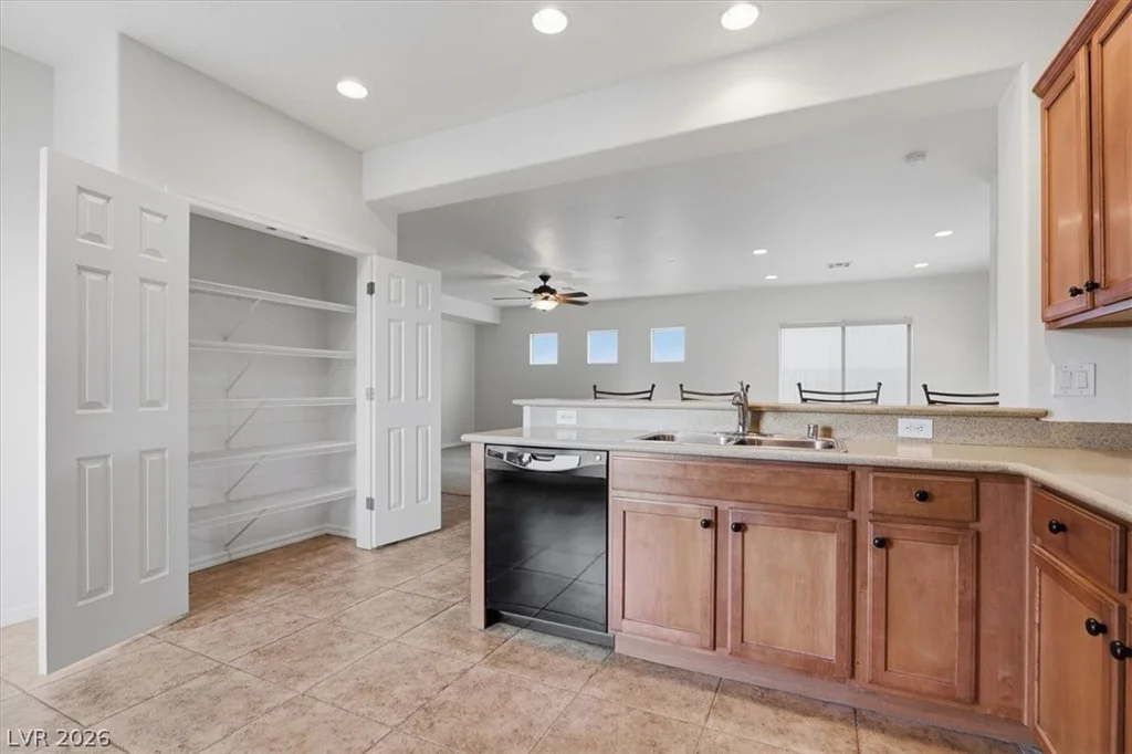 3937 Beisner, Las Vegas, NV 89122