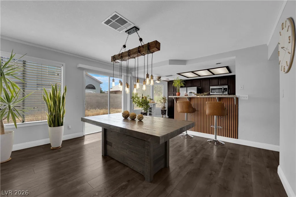 1527 Bent Arrow, North Las Vegas, NV 89031