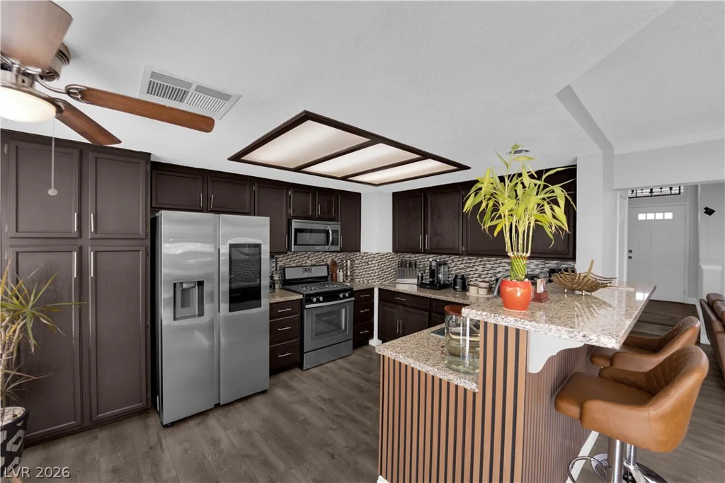 1527 Bent Arrow, North Las Vegas, NV 89031