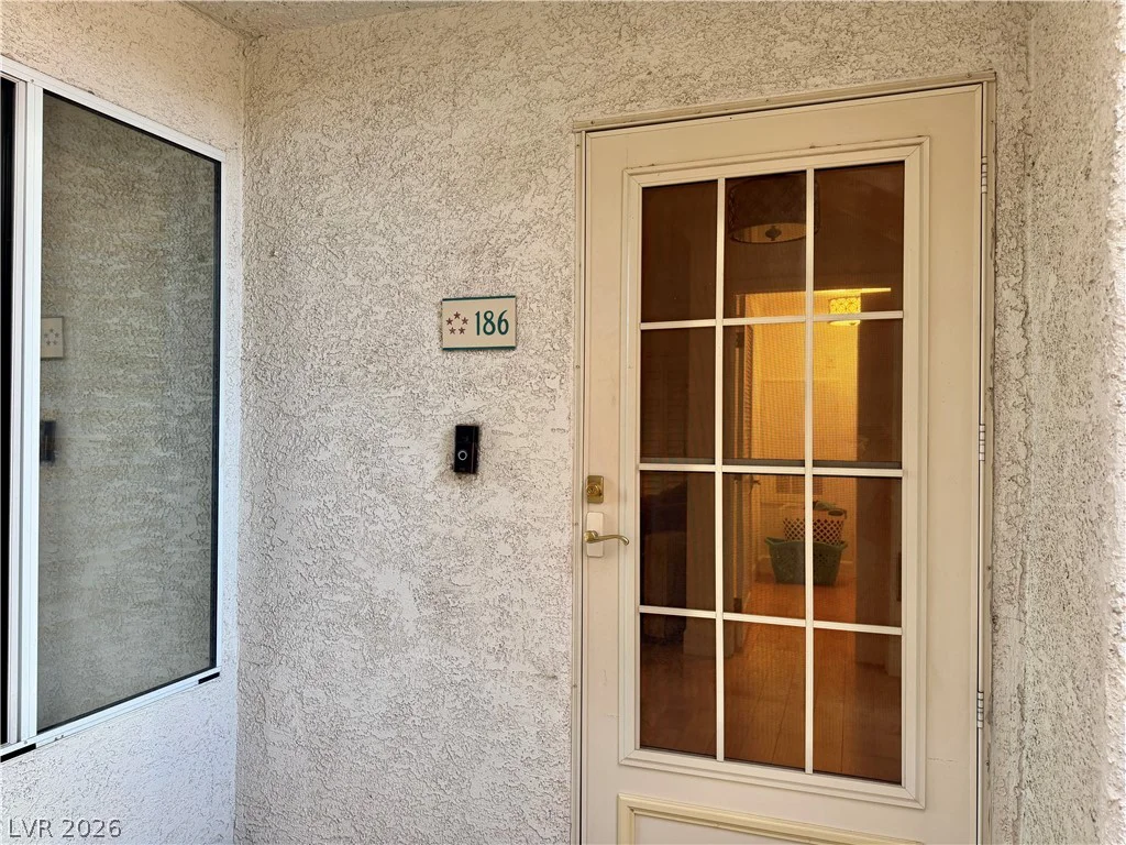 8452 Boseck, Las Vegas, NV 89145