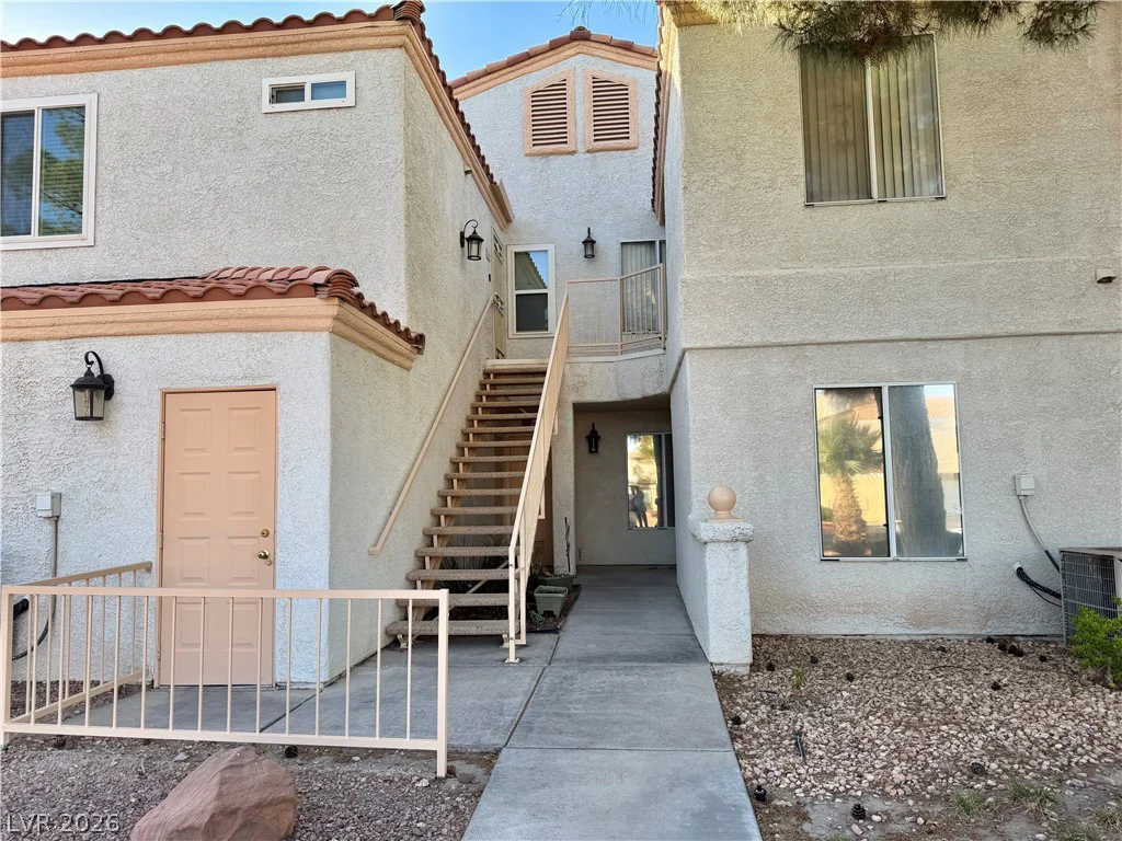 8452 Boseck, Las Vegas, NV 89145