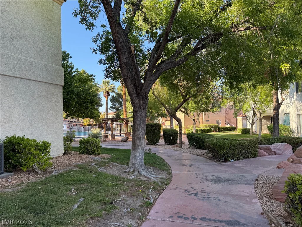 8452 Boseck, Las Vegas, NV 89145