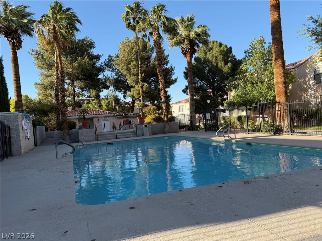 8452 Boseck, Las Vegas, NV 89145