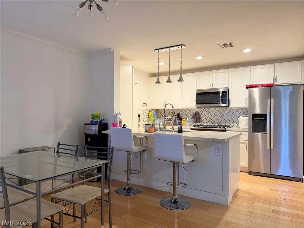 8452 Boseck, Las Vegas, NV 89145