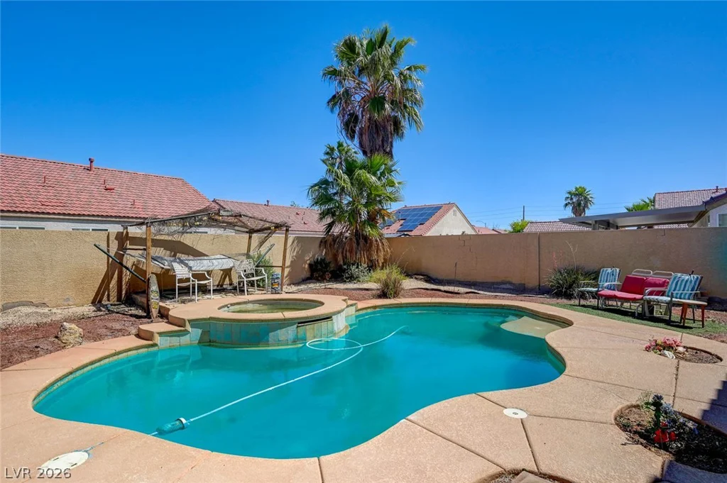 2106 Maui Surf, North Las Vegas, NV 89031
