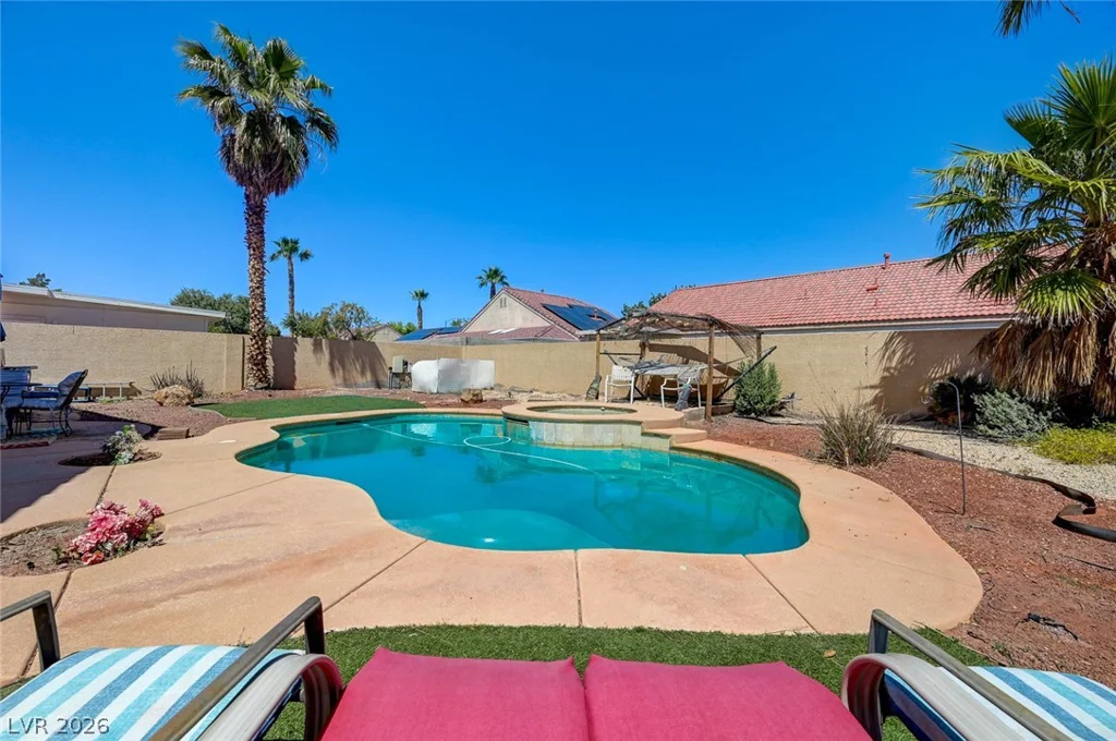 2106 Maui Surf, North Las Vegas, NV 89031