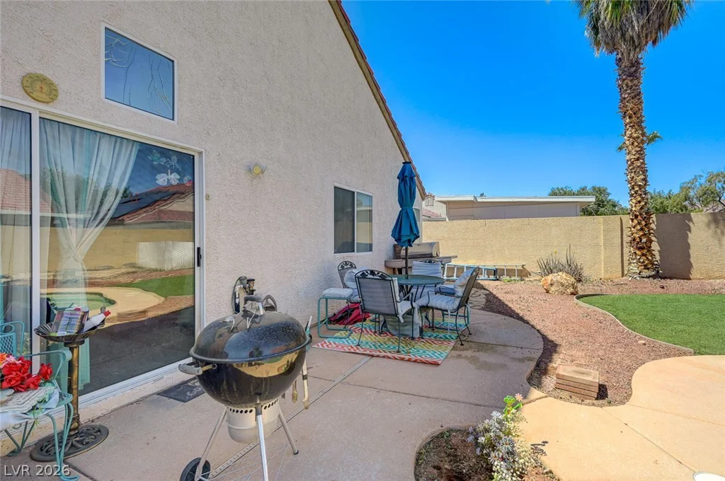 2106 Maui Surf, North Las Vegas, NV 89031