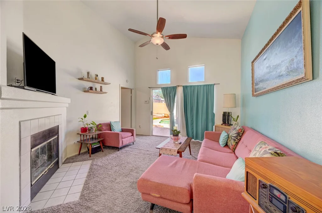 2106 Maui Surf, North Las Vegas, NV 89031