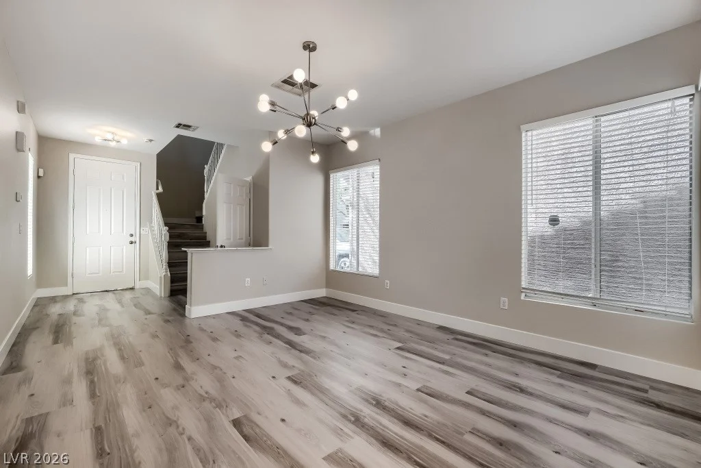 8134 Golden Flowers, Las Vegas, NV 89139