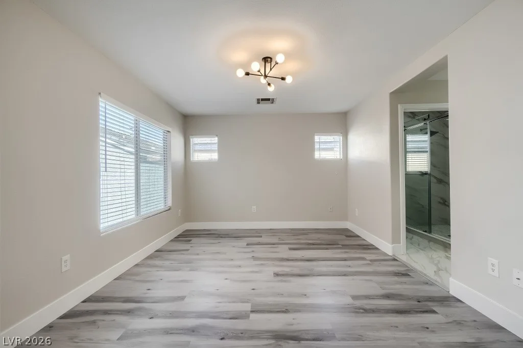 8134 Golden Flowers, Las Vegas, NV 89139