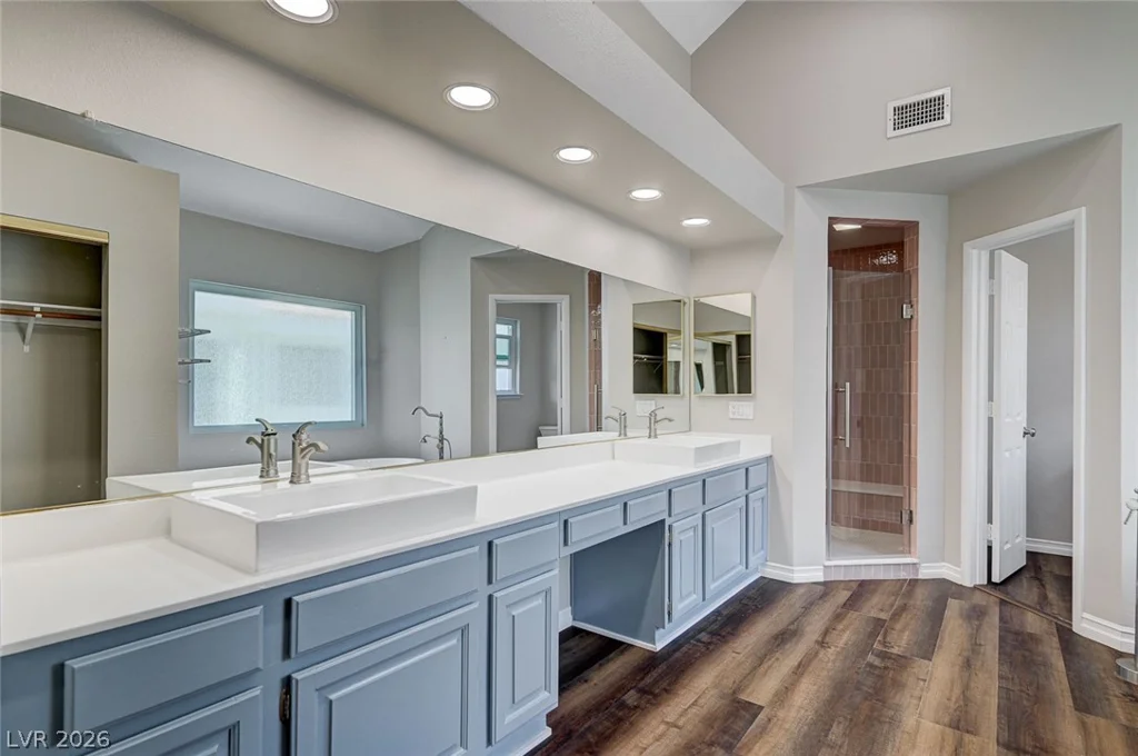8708 Captains, Las Vegas, NV 89117