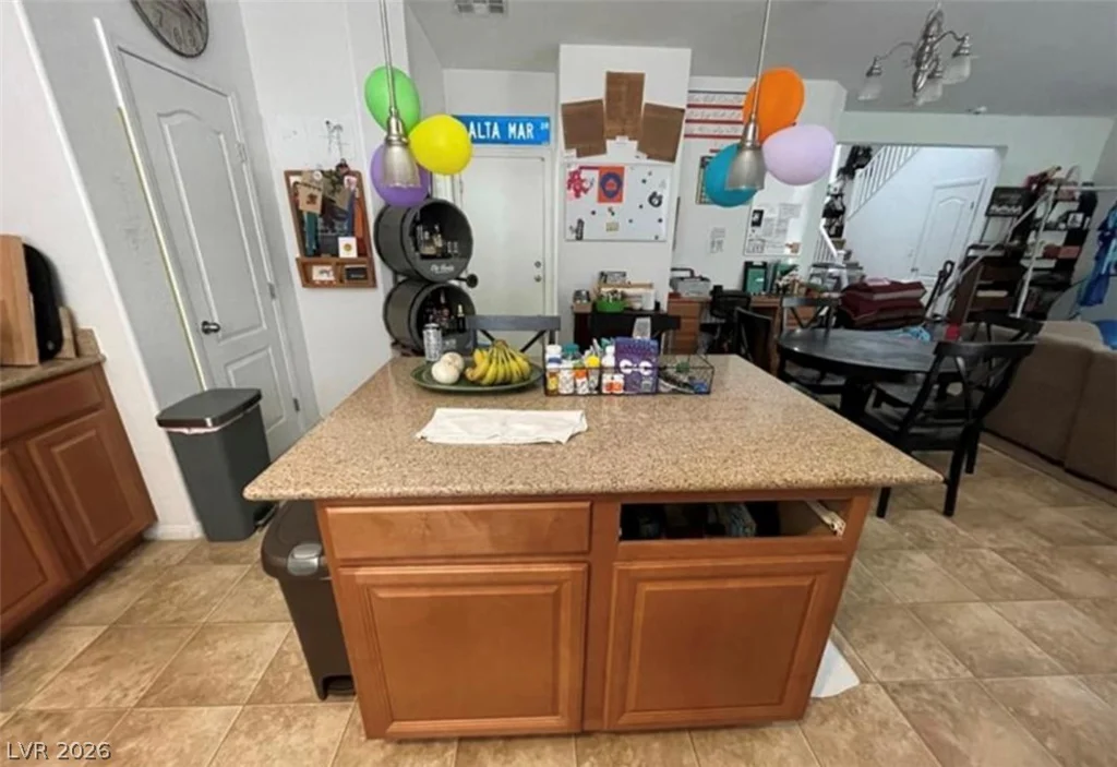 10225 Headrick, Las Vegas, NV 89166