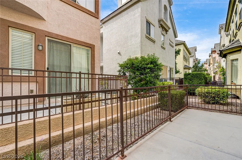 9205 Whitekirk, Las Vegas, NV 89145