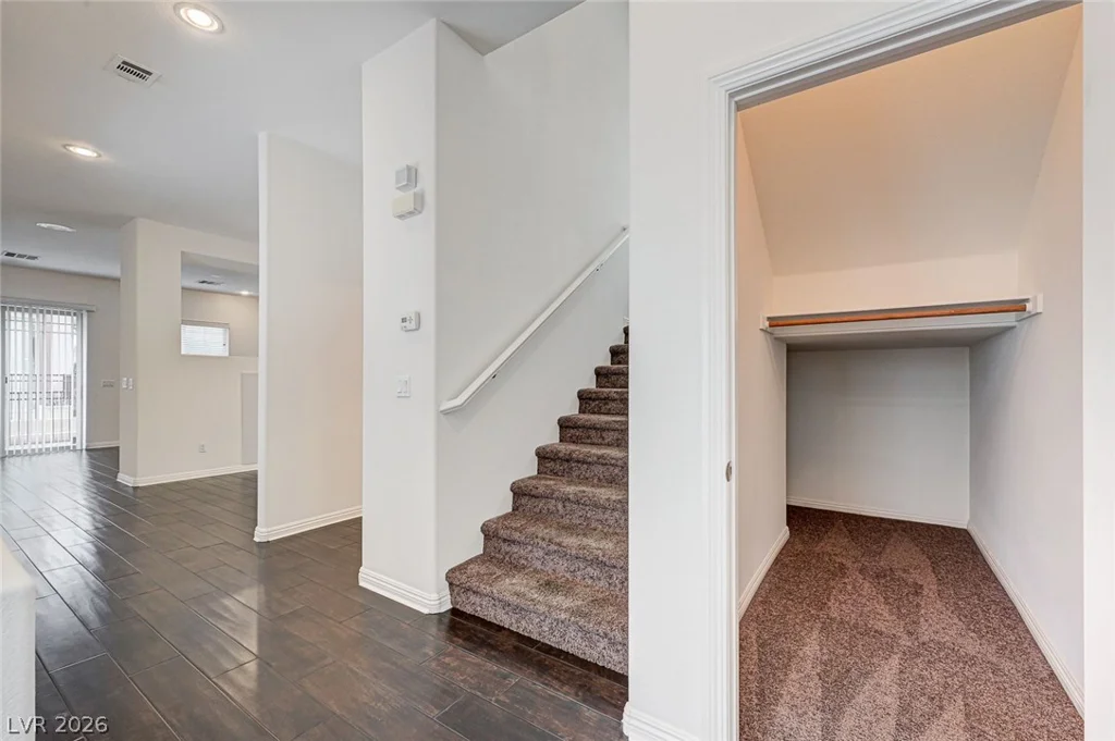 9205 Whitekirk, Las Vegas, NV 89145