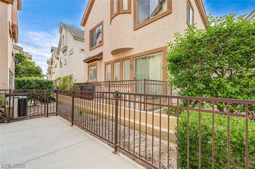 9205 Whitekirk, Las Vegas, NV 89145