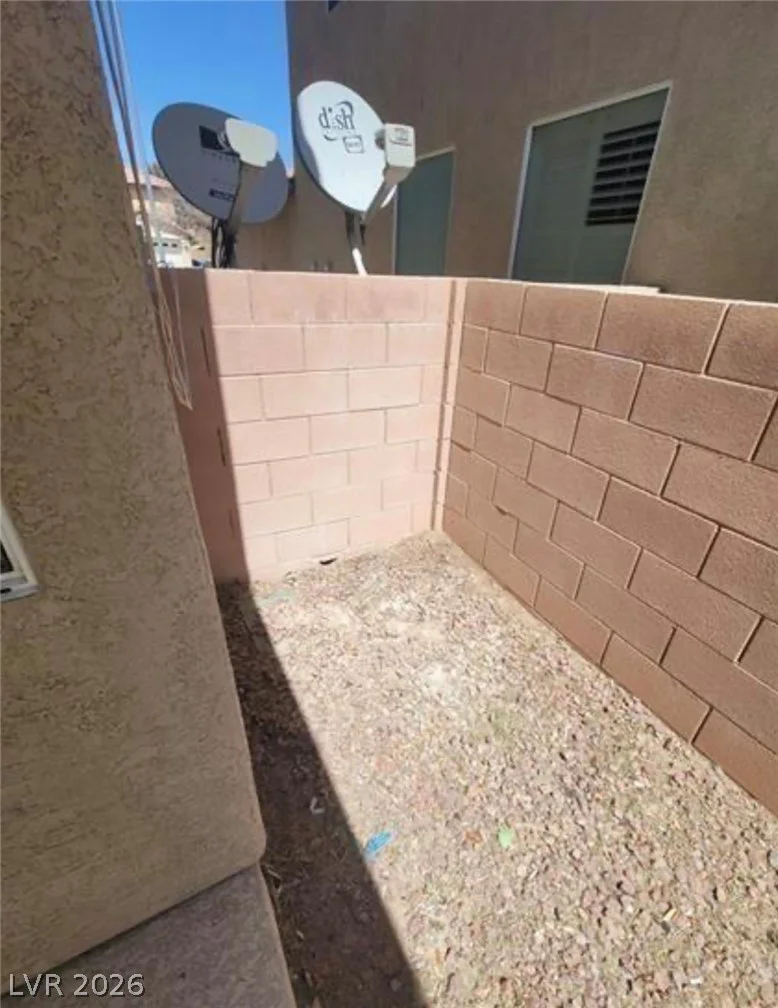 7349 Dolphine Crest, Las Vegas, NV 89129