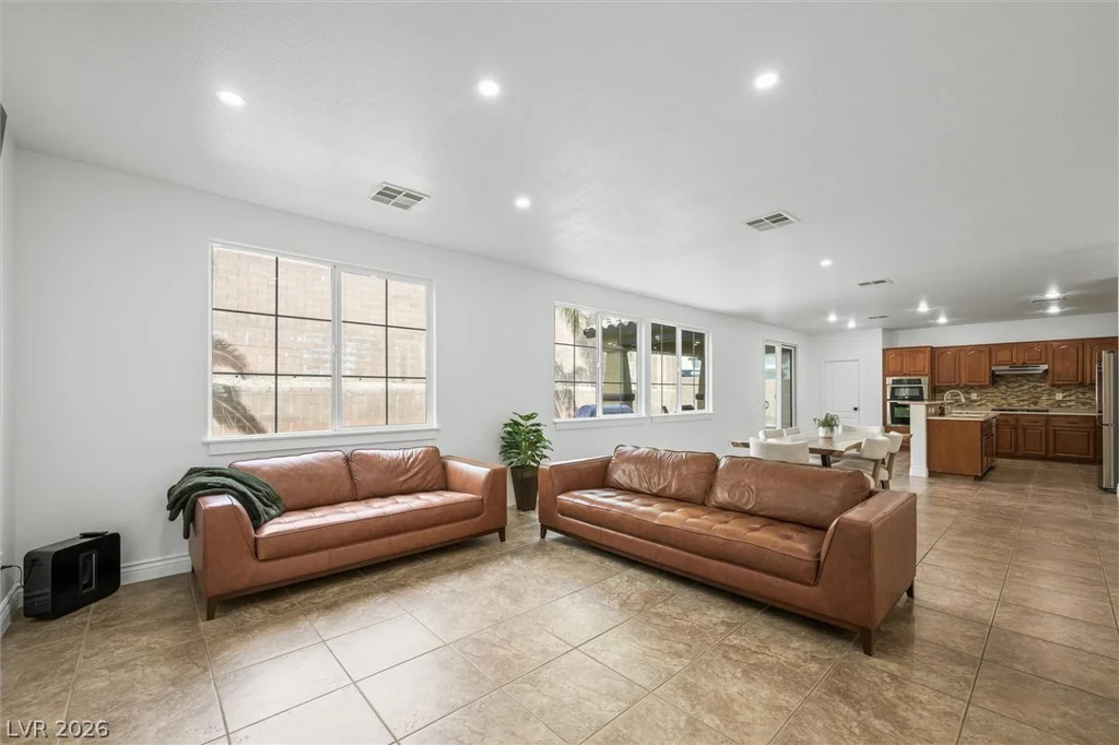 1141 Orphington, Henderson, NV 89002