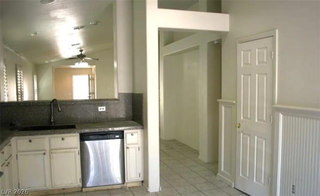9524 Kelly Creek, Las Vegas, NV 89129
