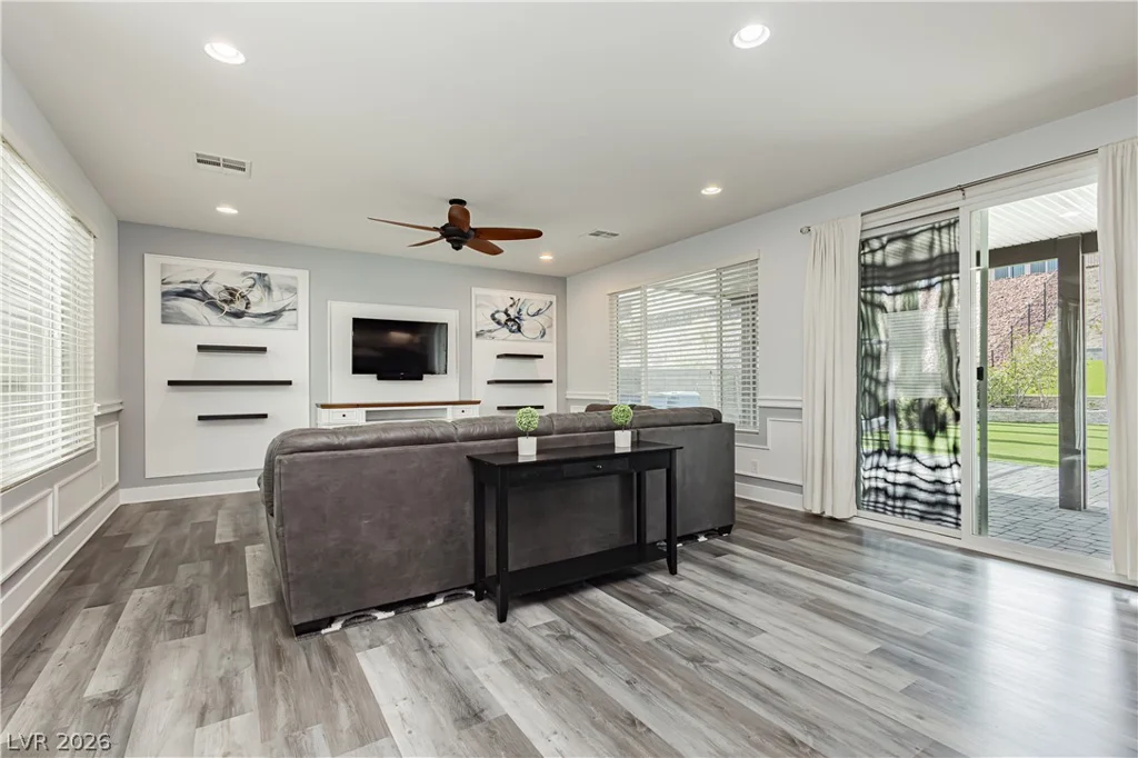 4529 Eagle Nest Peak, Las Vegas, NV 89129