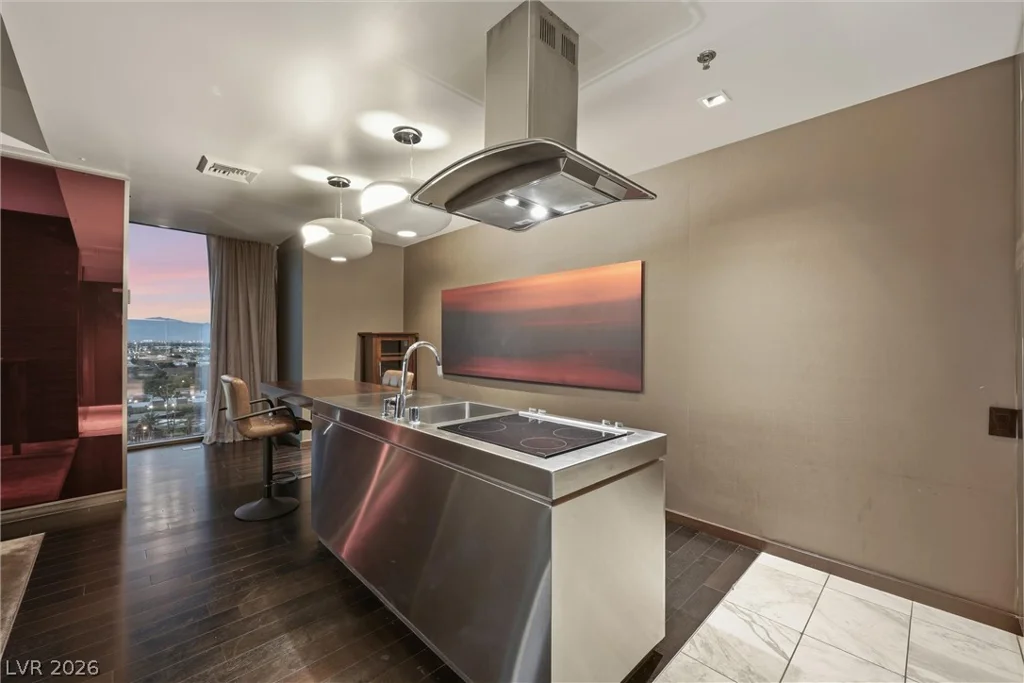 4381 Flamingo, Las Vegas, NV 89103