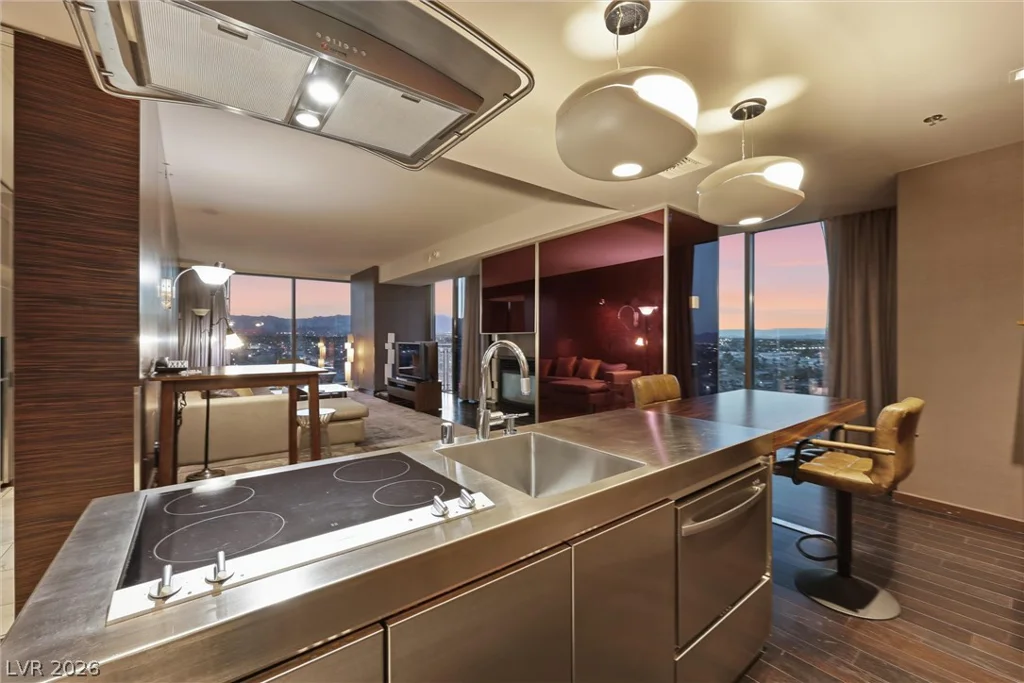 4381 Flamingo, Las Vegas, NV 89103