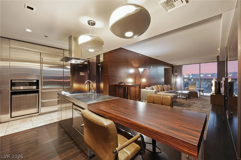 4381 Flamingo, Las Vegas, NV 89103