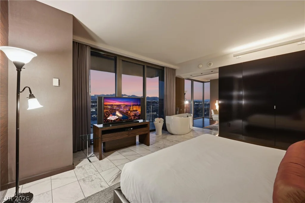 4381 Flamingo, Las Vegas, NV 89103