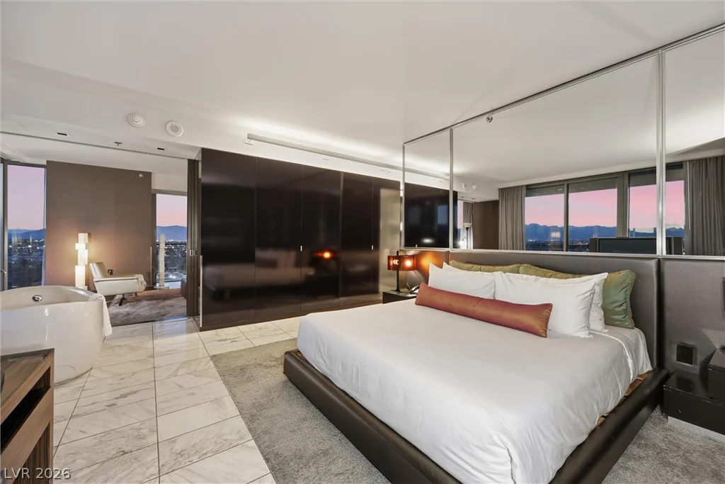 4381 Flamingo, Las Vegas, NV 89103