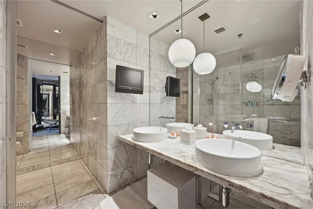 4381 Flamingo, Las Vegas, NV 89103