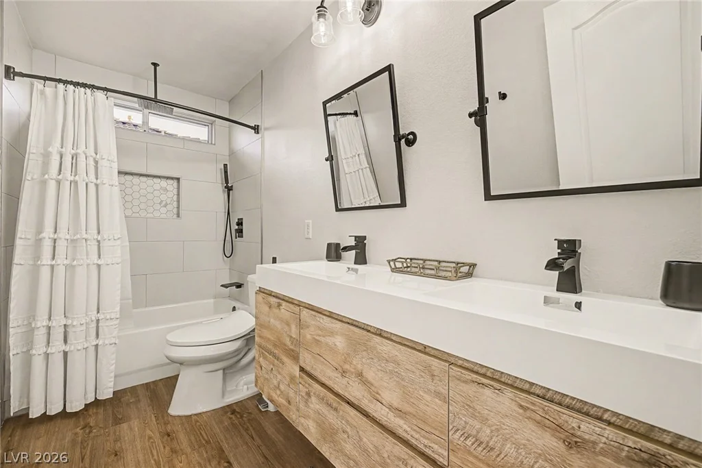 3584 Bryson, Las Vegas, NV 89135