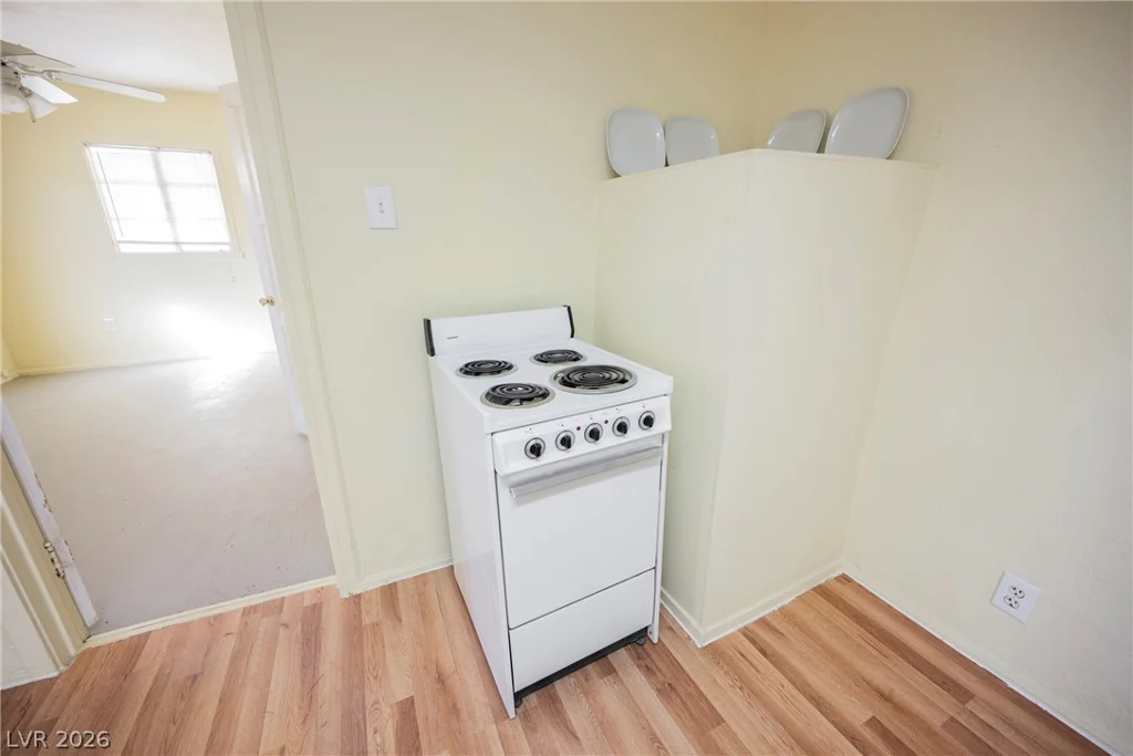 203 13th, Las Vegas, NV 89101