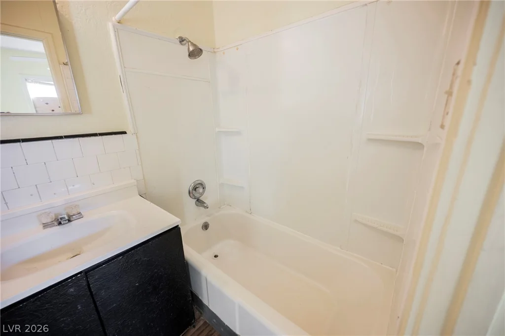 203 13th, Las Vegas, NV 89101