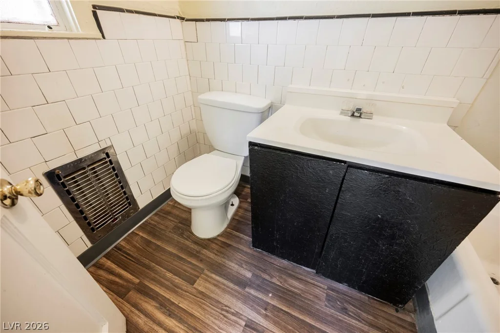 203 13th, Las Vegas, NV 89101