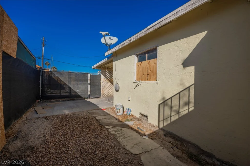 203 13th, Las Vegas, NV 89101