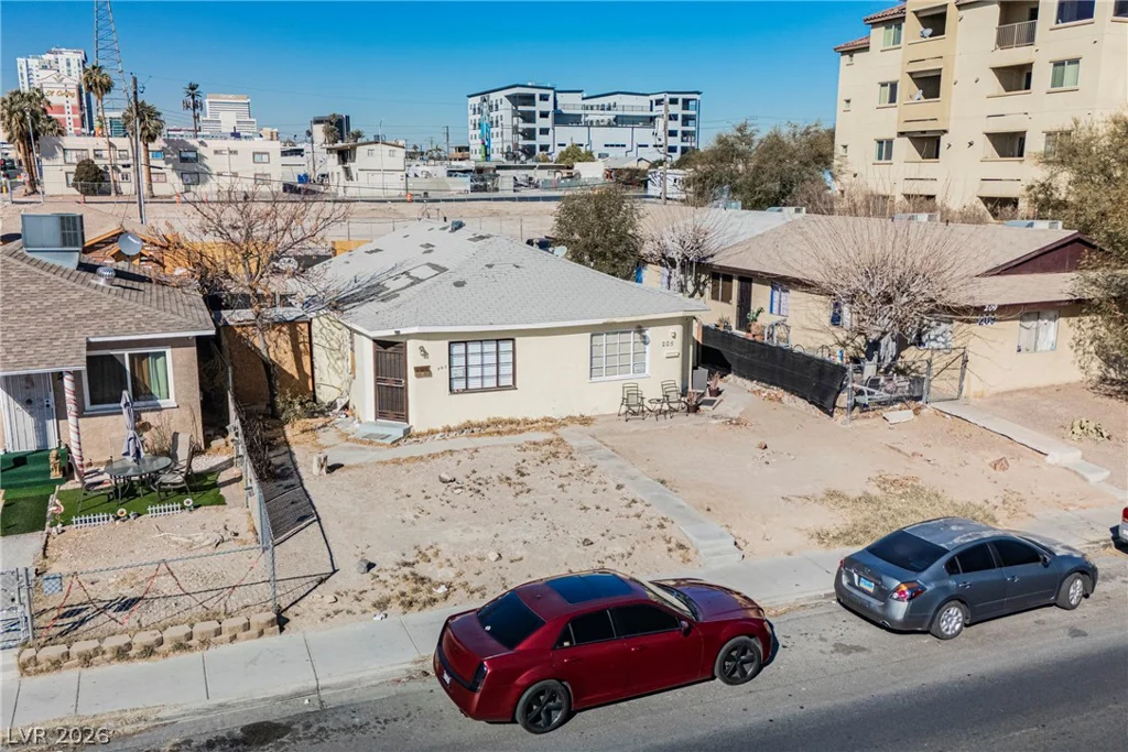 203 13th, Las Vegas, NV 89101