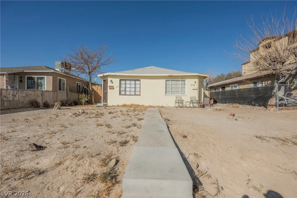 203 13th, Las Vegas, NV 89101