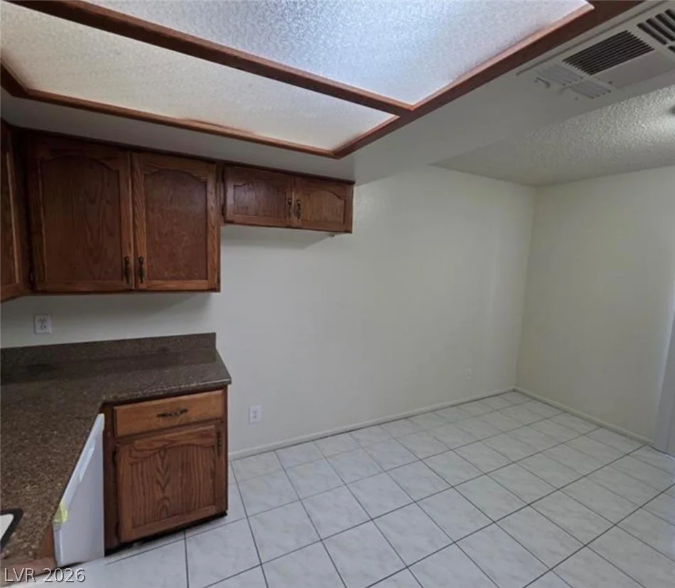 6671 Tropicana, Las Vegas, NV 89103